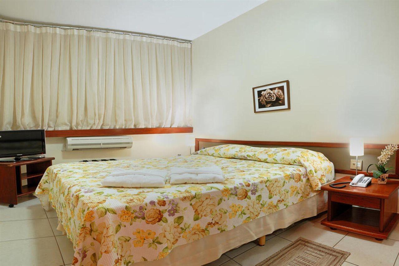 Hotel Flat Bassano Vaccarini Ribeirão Preto Buitenkant foto